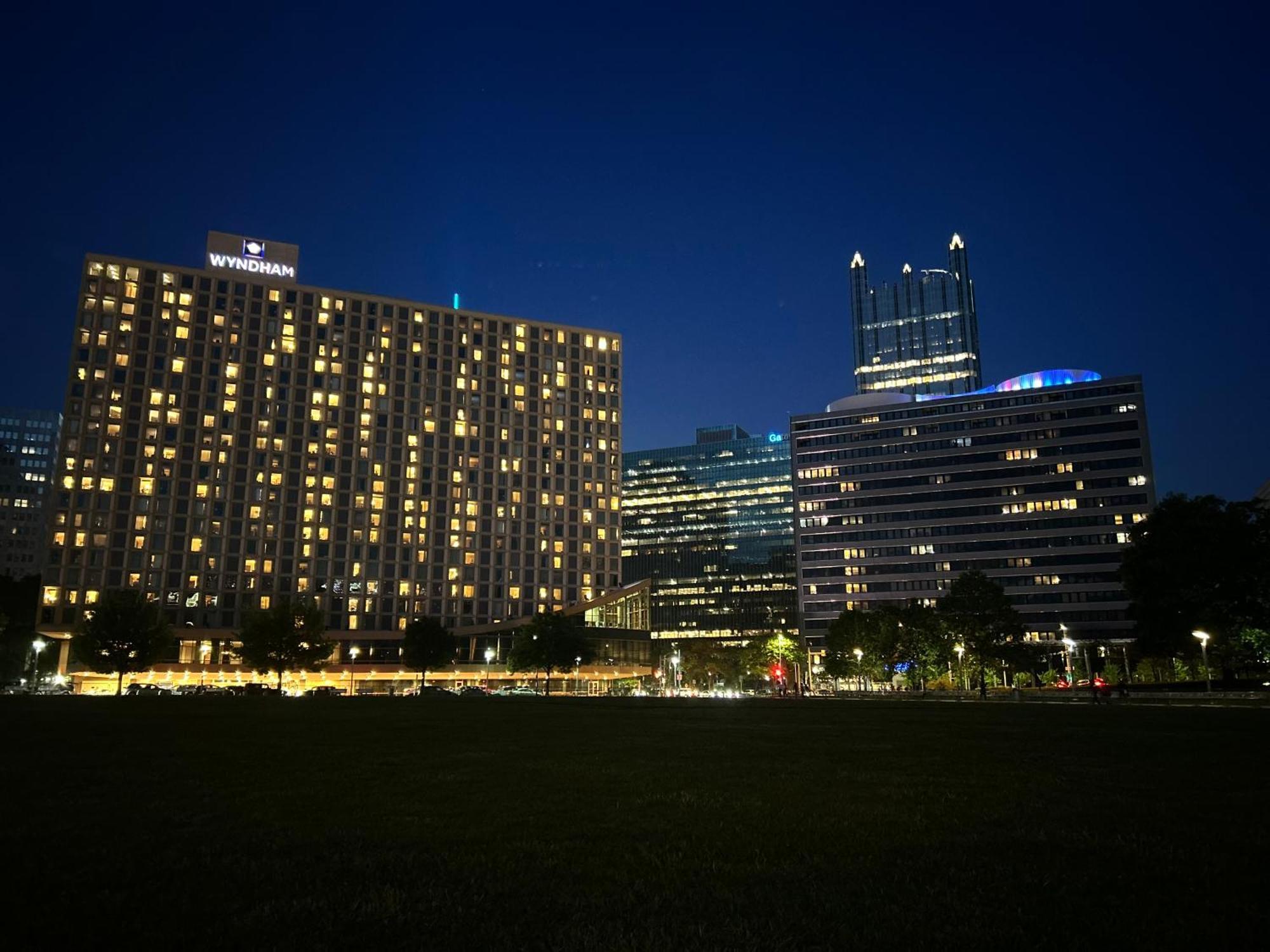 Luxe City Views In Dt Pittsburgh 24-7 Valet Gym Lounge Roku Apartment Exterior photo